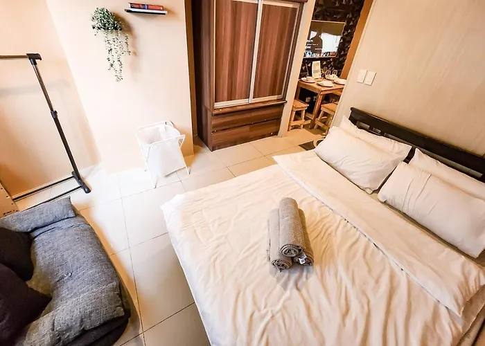 Apartment Cozy Pool & View 1br In Makat With Netflix Manila