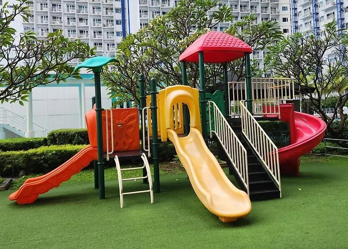 Cozy Pool & View 1br In Makat With Netflix