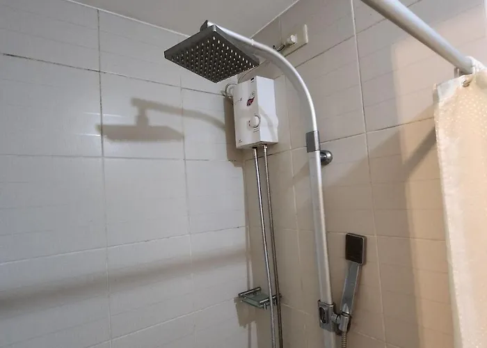 Cozy Pool & View 1br In Makat With Netflix Apartment